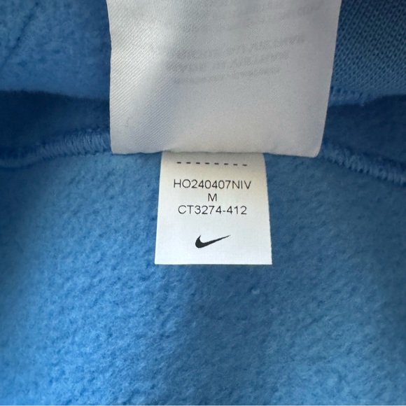 Nike Air "Just Do It" Pullover Hoodie - NWT - University Blue - Size M - Picture 7 of 8